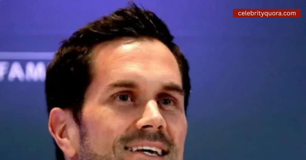 Matt leinart smiling